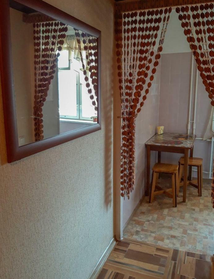 Apartment on Livoberezna metro station Kiev Esterno foto